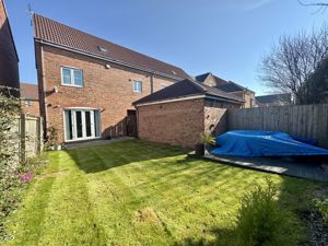 Photo 11- click for photo gallery